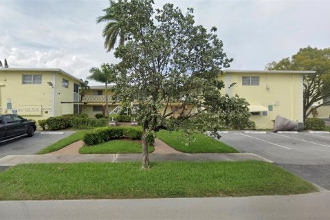 Propiedad comercial en venta en Hollywood, Florida № 1485173 - foto 4