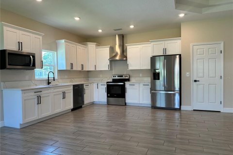 House in Haines City, Florida 4 bedrooms, 176.89 sq.m. № 2102036 - photo 24