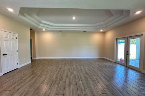 House in Haines City, Florida 4 bedrooms, 176.89 sq.m. № 2102036 - photo 4