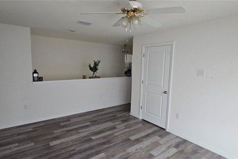House in Plant City, Florida 5 bedrooms, 248.42 sq.m. № 2105069 - photo 22