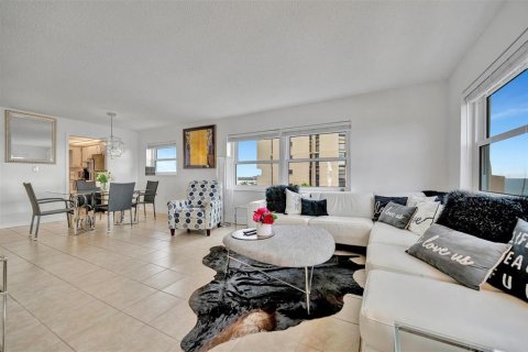 Condominio en alquiler en Clearwater, Florida, 2 dormitorios, 101.64 m2 № 1690522 - foto 8