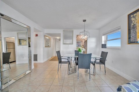 Condominio en alquiler en Clearwater, Florida, 2 dormitorios, 101.64 m2 № 1690522 - foto 9