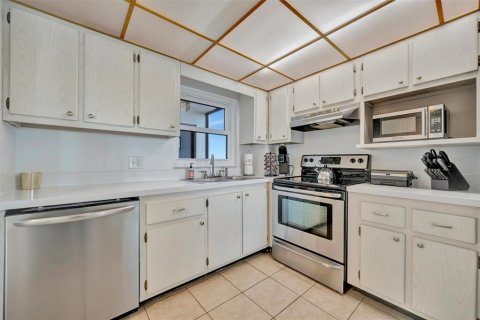 Condominio en alquiler en Clearwater, Florida, 2 dormitorios, 101.64 m2 № 1690522 - foto 13