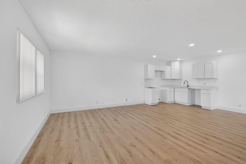 Condominio en venta en Delray Beach, Florida, 1 dormitorio, 66.89 m2 № 2146927 - foto 2