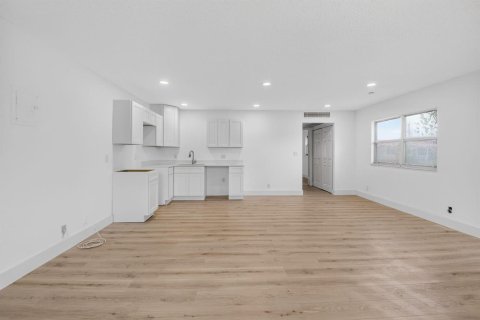 Condominio en venta en Delray Beach, Florida, 1 dormitorio, 66.89 m2 № 2146927 - foto 4