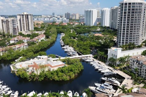 Copropriété à louer à Aventura, Floride: 2 chambres, 162.58 m2 № 1983411 - photo 20