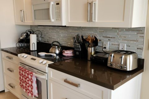 Copropriété à louer à Aventura, Floride: 2 chambres, 162.58 m2 № 1983411 - photo 11