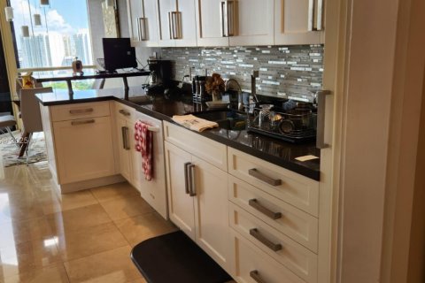 Copropriété à louer à Aventura, Floride: 2 chambres, 162.58 m2 № 1983411 - photo 14