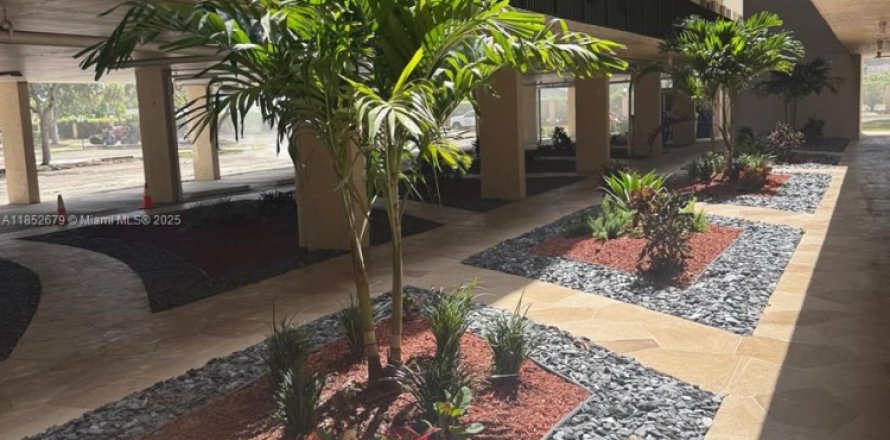 Condo à North Lauderdale, Floride, 2 chambres № 1980334