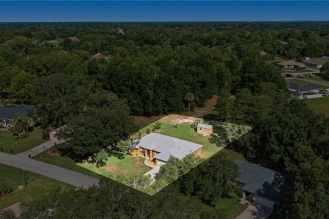 House in Ocala, Florida 3 bedrooms, 189.43 sq.m. № 2234814 - photo 2