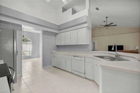 House in Ocala, Florida 3 bedrooms, 189.43 sq.m. № 2234814 - photo 11