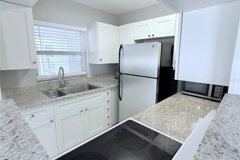 Apartment in Treasure Island, Florida 1 bedroom, 66.89 sq.m. № 2098811 - photo 5