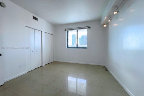 Condo in Miami, Florida, 2 bedrooms  № 1842452 - photo 19