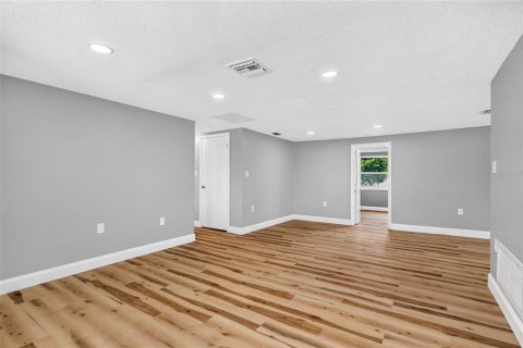 Casa en venta en Port Richey, Florida, 3 dormitorios, 109.07 m2 № 2400426 - foto 4