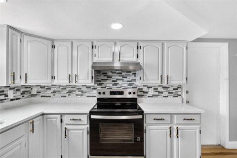 Casa en venta en Port Richey, Florida, 3 dormitorios, 109.07 m2 № 2400426 - foto 6