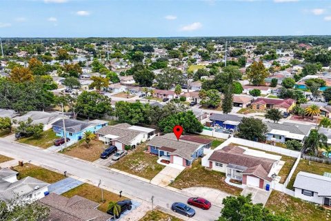 Casa en venta en Port Richey, Florida, 3 dormitorios, 109.07 m2 № 2400426 - foto 23