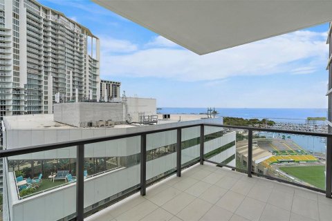 Condominio en venta en Saint Petersburg, Florida, 2 dormitorios, 189.15 m2 № 1407886 - foto 4