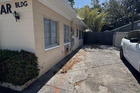 Propiedad comercial en venta en Tampa, Florida, 70.61 m2 № 2157477 - foto 21