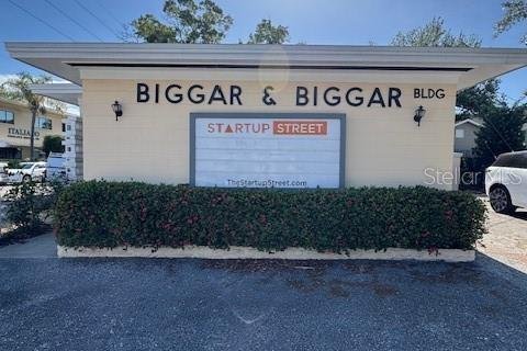 Propiedad comercial en Tampa, Florida 70.61 m2 № 2157477