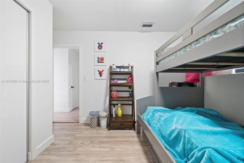 Снять в аренду виллу или дом в Форт-Лодердейл, Флорида 4 спальни, 186.92м2, № 1973356 - фото 24