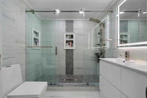 Снять в аренду виллу или дом в Форт-Лодердейл, Флорида 4 спальни, 186.92м2, № 1973356 - фото 13