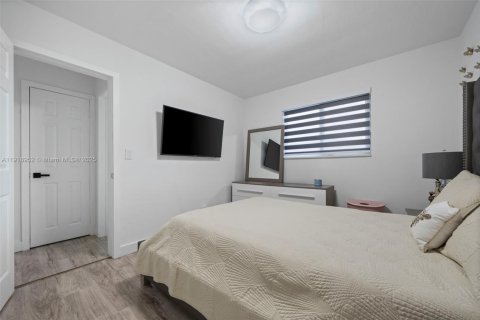 Снять в аренду виллу или дом в Форт-Лодердейл, Флорида 4 спальни, 186.92м2, № 1973356 - фото 21