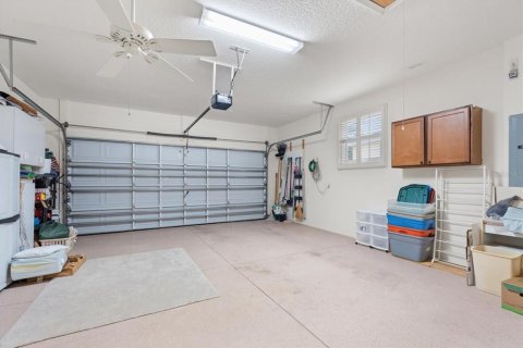 House in The Villages, Florida 3 bedrooms, 154.31 sq.m. № 1513781 - photo 30