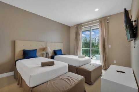 Купить таунхаус в Киссимми, Флорида 7 комнат, 222.59м2, № 2156006 - фото 16