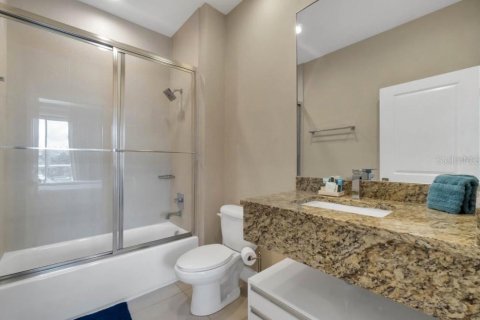 Купить таунхаус в Киссимми, Флорида 7 комнат, 222.59м2, № 2156006 - фото 17