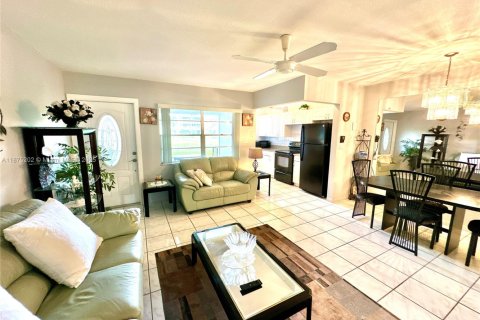 Condominio en venta en Hollywood, Florida, 1 dormitorio, 66.89 m2 № 1896068 - foto 7