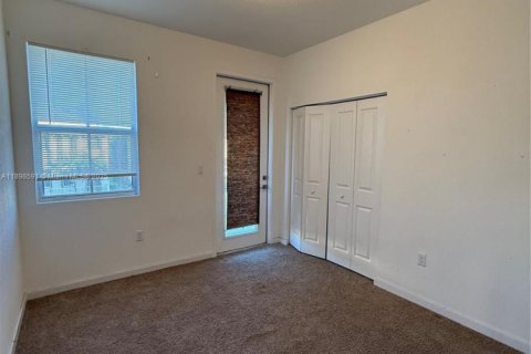 Снять в аренду виллу или дом в Хомстед, Флорида 4 спальни, 155.52м2, № 1950091 - фото 18