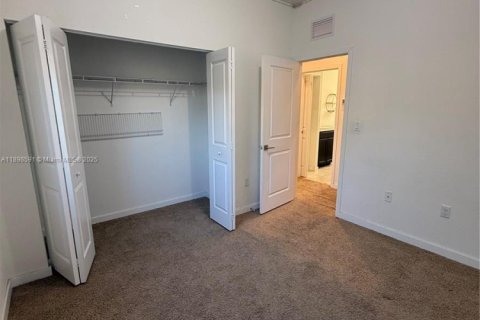 Снять в аренду виллу или дом в Хомстед, Флорида 4 спальни, 155.52м2, № 1950091 - фото 19