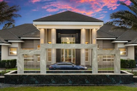 House in Ormond Beach, Florida 5 bedrooms, 478.54 sq.m. № 2121954 - photo 2