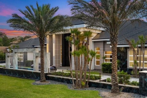 House in Ormond Beach, Florida 5 bedrooms, 478.54 sq.m. № 2121954 - photo 3