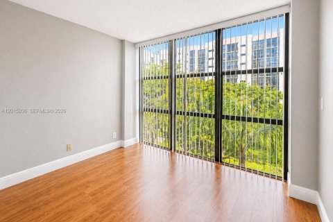 Copropriété à louer à Sunny Isles Beach, Floride: 2 chambres, 95.78 m2 № 2085670 - photo 12