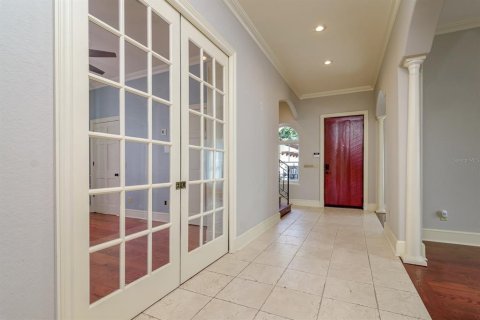 House in Tampa, Florida 5 bedrooms, 316.43 sq.m. № 1584842 - photo 27