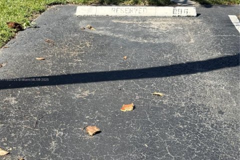 Condominio en venta en Coral Springs, Florida, 2 dormitorios, 114.27 m2 № 1965103 - foto 21