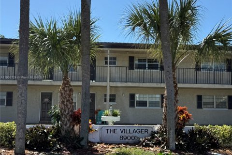 Condominio en venta en Coral Springs, Florida, 2 dormitorios, 114.27 m2 № 1965103 - foto 1