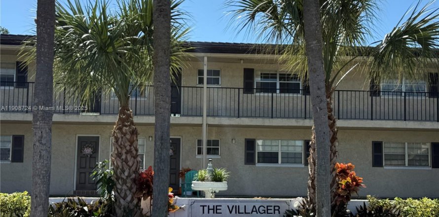 Condominio en Coral Springs, Florida, 2 dormitorios  № 1965103