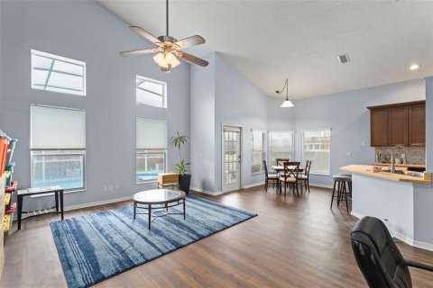 Casa en venta en Davenport, Florida, 5 dormitorios, 210.8 m2 № 1835414 - foto 26