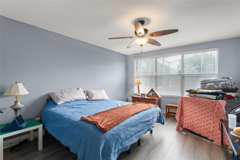 Casa en venta en Davenport, Florida, 5 dormitorios, 210.8 m2 № 1835414 - foto 27