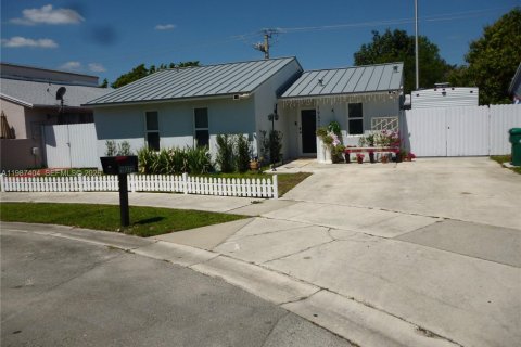 Дом в Майами, Флорида 3 спальни, 96.25м2 № 2047790