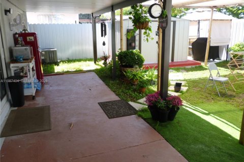 Купить виллу или дом в Майами, Флорида 3 спальни, 96.25м2, № 2047790 - фото 7