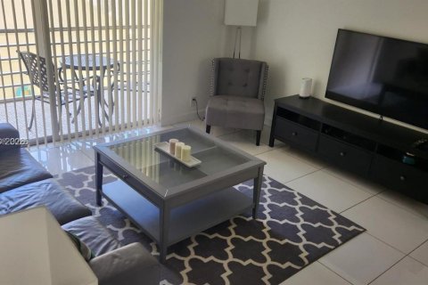 Copropriété à louer à Deerfield Beach, Floride: 2 chambres, 92.9 m2 № 1997896 - photo 5