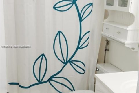 Copropriété à louer à Deerfield Beach, Floride: 2 chambres, 92.9 m2 № 1997896 - photo 11
