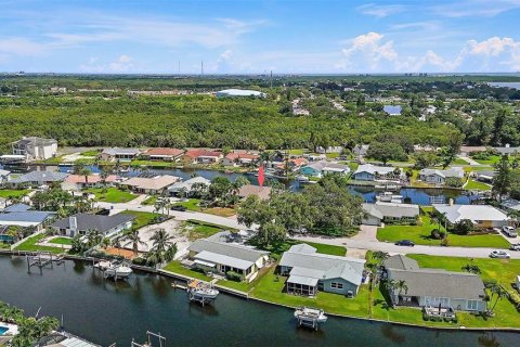 Casa en venta en Saint Petersburg, Florida, 3 dormitorios, 166.2 m2 № 1841437 - foto 7