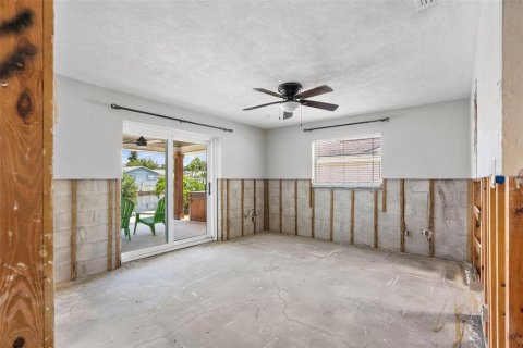 Casa en venta en Saint Petersburg, Florida, 3 dormitorios, 166.2 m2 № 1841437 - foto 12