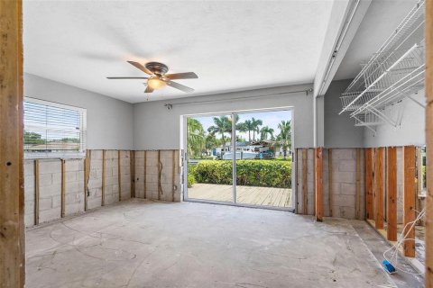 Casa en venta en Saint Petersburg, Florida, 3 dormitorios, 166.2 m2 № 1841437 - foto 13