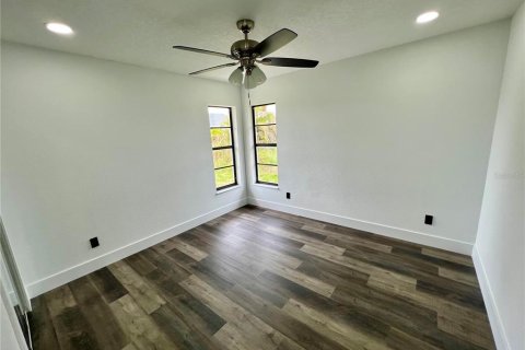 House in Port Charlotte, Florida 3 bedrooms, 188.59 sq.m. № 1525119 - photo 18