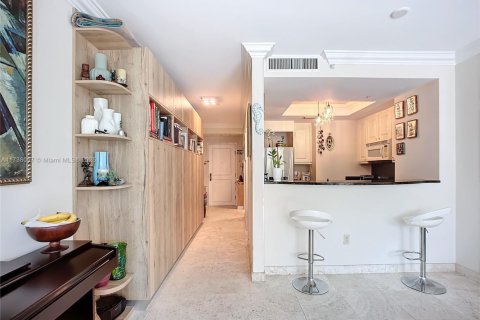 Condominio en venta en Miami, Florida, 1 dormitorio, 98.48 m2 № 1796452 - foto 10
